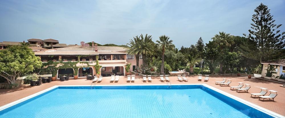 Cala Ginepro Hotel Resort & Spa Orosei Eksteriør billede